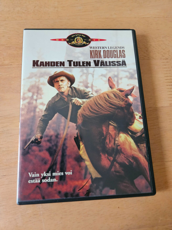 Kahden tulen välissä (DVD)