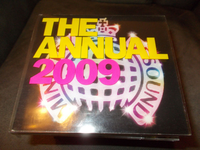 3-CD THE ANNUAL 2009