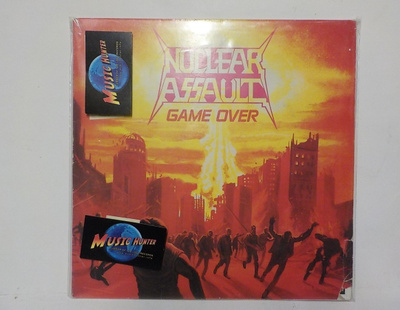 NUCLEAR ASSAULT - GAME OVER 1986 EX-/EX- LP+ 3 X NIMMARIT