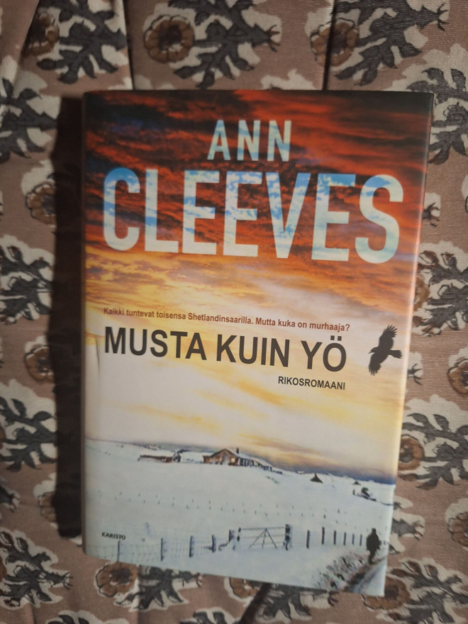 Ann Cleeves : Musta kuin yö 1p