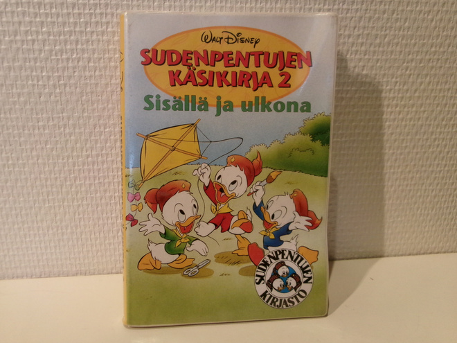 Sudenpentujen käsikirja 2  - Sisällä ja ulkona
