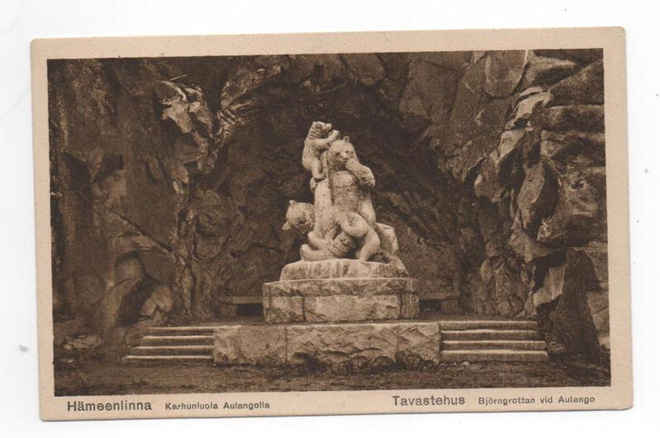 HÄMEENLINNA 1920-luvulla: Karhupatsas Aulangolla
