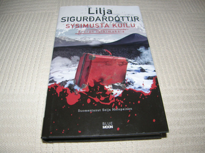 Lilja Sidurdardottir Sysimusta kuilu-sid