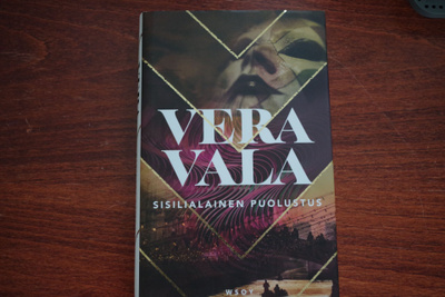 Vera Vala: Sisilialainen puolustus (2023)