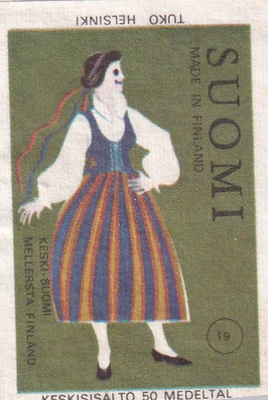 Keskisuomi 19,  Kansallispuku nainen b575