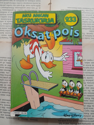 Aku Ankan taskukirja 233: Oksat pois