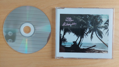 CDS Ville Leinonen & Valumo: Piilopaikka / Sataa