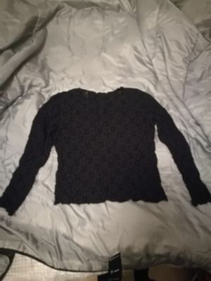 Musta pitsi pusero koko L/ XL kukka kuosi