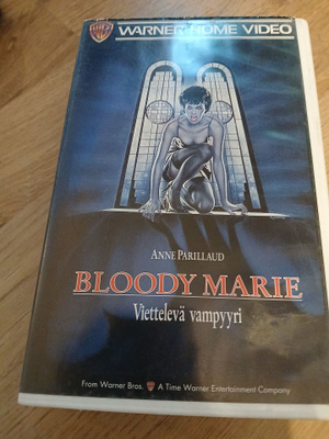 Bloody marie viettelevä vampyyri
