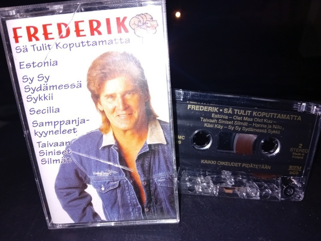 C-kasetti Frederik  : Sä tulit koputtamatta ( 1998 ) SIS PS