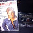 C-kasetti Frederik  : Sä tulit koputtamatta ( 1998 ) SIS PS - pikkukuva 1
