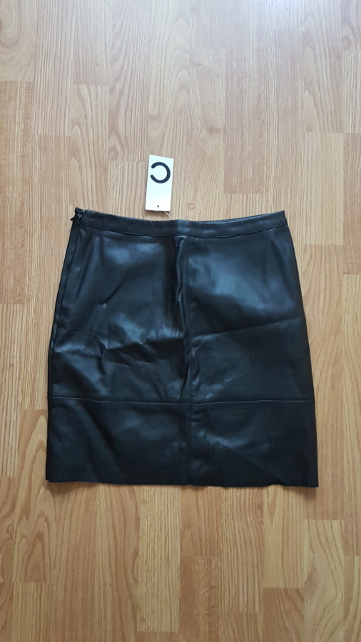 Uusi Cubus hame koko 164 cm