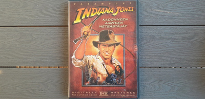 DVD: Indiana Jones Kadonneen Aarteen Metsästäjät (1981/2003)
