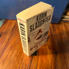 Karin Slaughter - Menneisyyden  Jäljet pokkari - pikkukuva 3