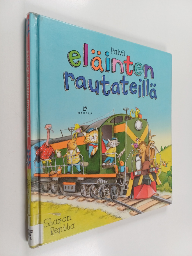 Sharon Rentta : Päivä eläinten rautateillä