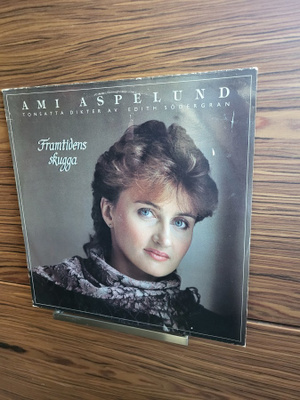 Ami Aspelund - Framtidens Skugga