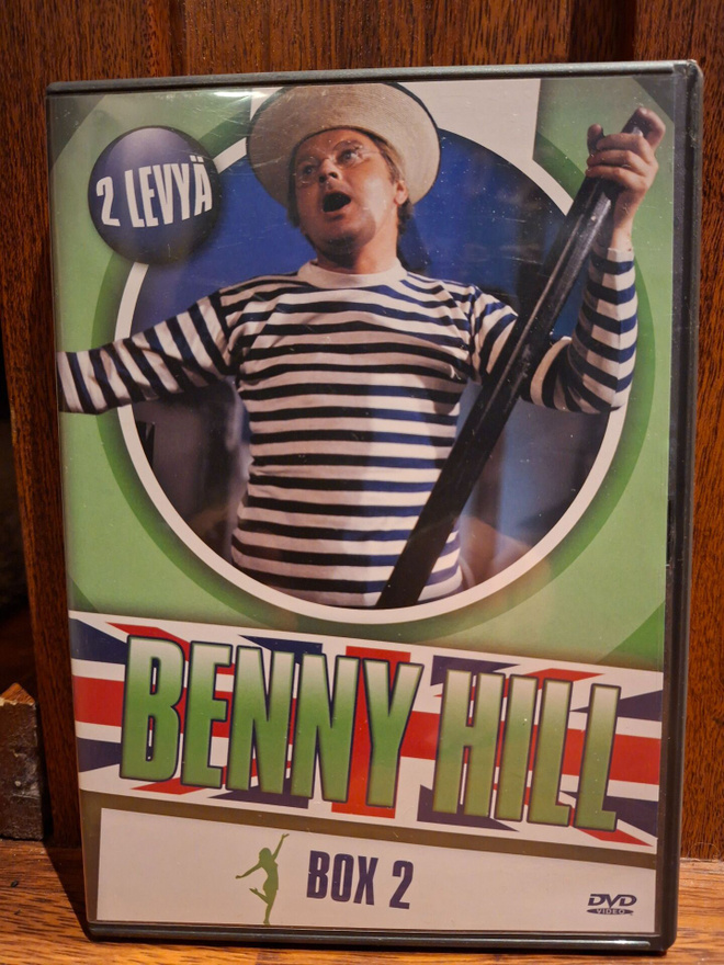 The Benny Hill Show - Box 2 (2 DVD - Suometekstit)