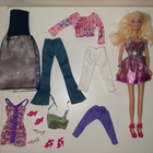 Kaunis barbie+ vaatteet, kenkiä ja hiusharja - pikkukuva 1