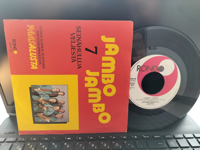 7 SEINÄHULLUA VELJESTÄ, Jambo Jambo, 7'' -86 NÄTTI !!