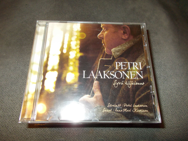 CD PETRI LAAKSONEN ** SYVÄ HILJAISUUS **