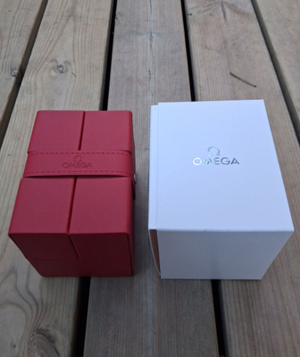 Omega Kelloboxi