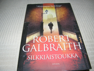 Robert Galbraith Silkkiäistoukka -sid