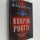 Anthony Horowitz : Viisi vartijaa 1 : Korpinportti - pikkukuva 1
