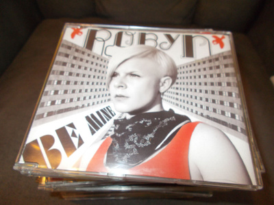 CDM ROBYN ** BE MINE **