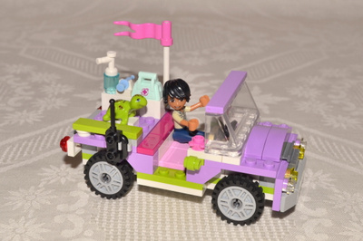 LEGO Friends - Matthewin ensiapu Jeeppi -