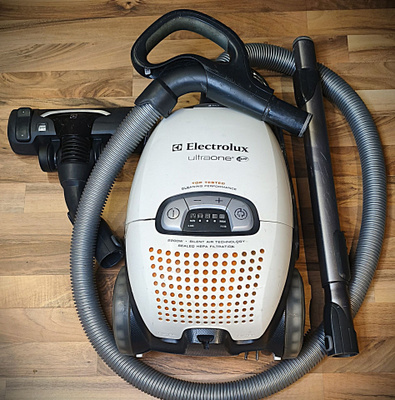Electrolux Ultraone -pölynimuri, tehokas ja juuri huollettu
