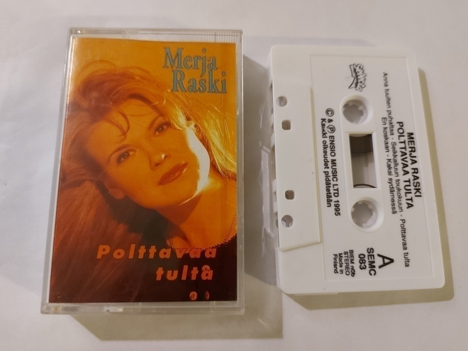 MERJA RASKI - POLTTAVAA TULTA c-kasetti ( Hyvä kunto )