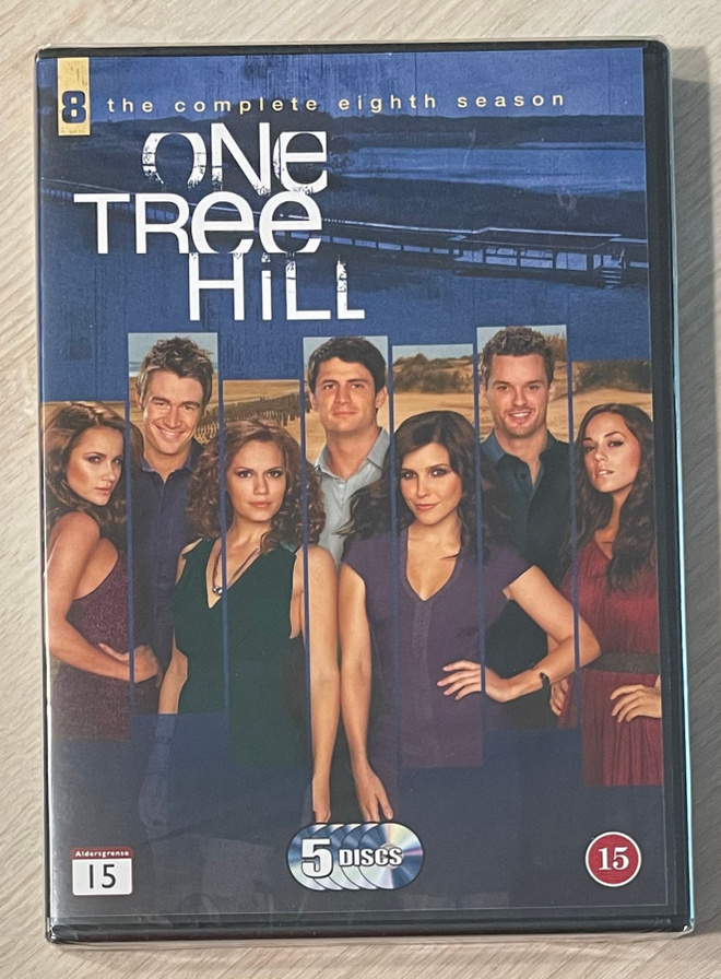Tunteet pelissä: Kausi 8 (5DVD) uusi ja muoveissa