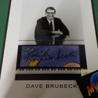 DAVE BRUBECK NIMIKIRJOITUS + B/W KUVA - pikkukuva 1