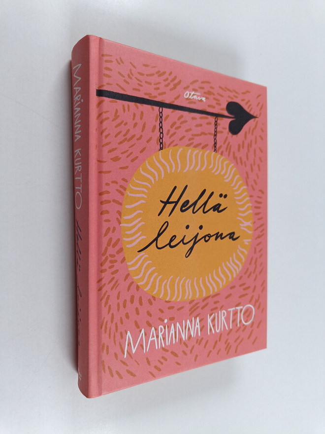 Marianna Kurtto : Hellä leijona