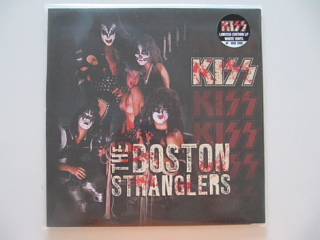 Kiss  The Boston Stranglers LP Värivinyyli  LTD 59/300