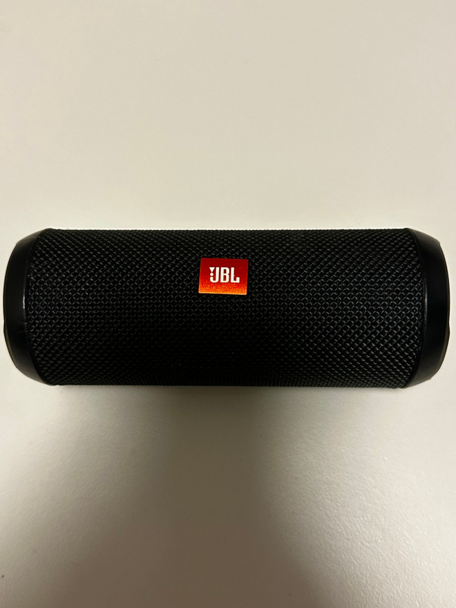 JBL Flip 3 langaton kaiutin
