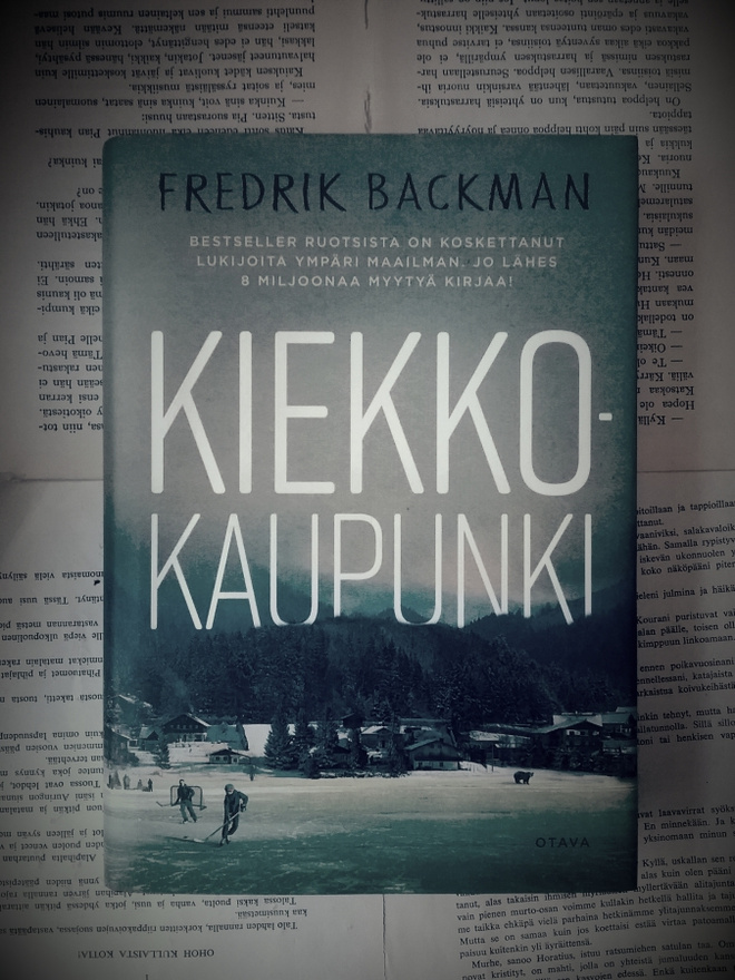 Fredrik Backman - Kiekkokaupunki (sid.)