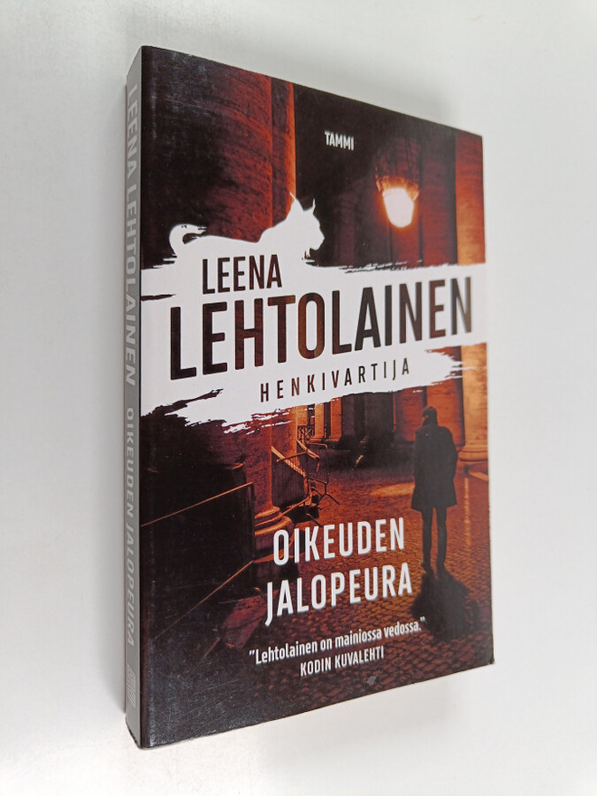 Leena Lehtolainen : Oikeuden jalopeura