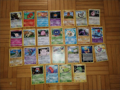 Pokemon kortteja