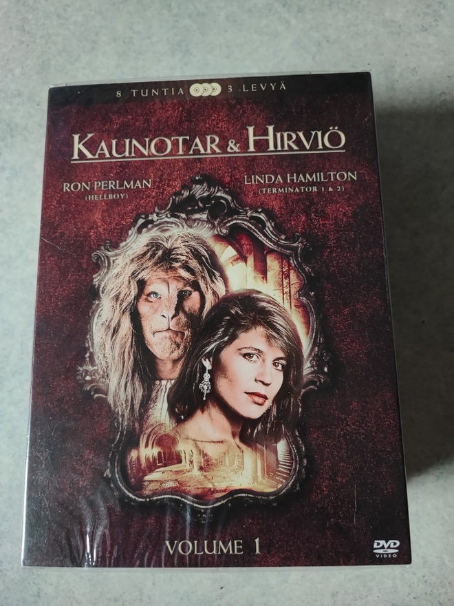 Kaunotar ja hirviö UUSI