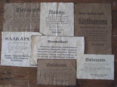 1918 kapina / sisällissota / vapaussota -aiheisia papereita