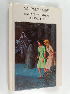 Carolyn Keene : Sadan vuoden arvoitus