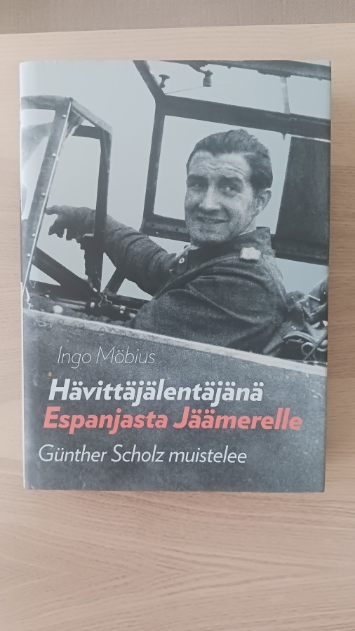 Hävittäjälentäjänä Espanjasta Jäämerelle