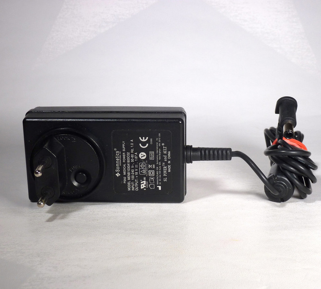 Somnetics CPAP-laitteen alkup. virtalähde 18V 1.67A