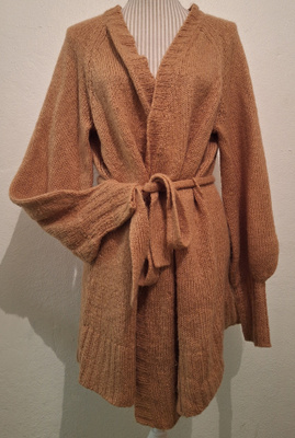 Väljä beige neuletakki XL (42/44)