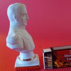 Napoleon Rintapysti posliinia korkeus 12cm - pikkukuva 2