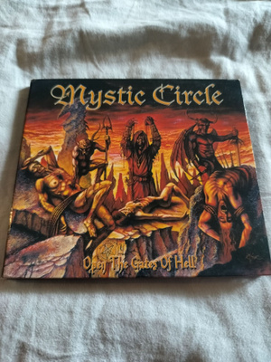 Mystic Circle - Open The Gates of Hell cd