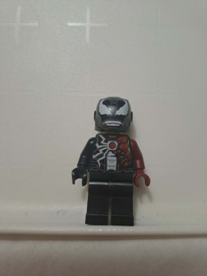 LEGO Iron Venom