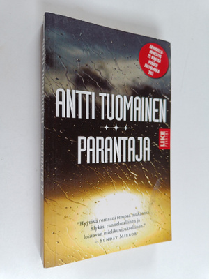 Antti Tuomainen : Parantaja : rikosromaani