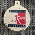 TOMMY HILFIGER America’s Running Series -metallinen merkki - pikkukuva 1